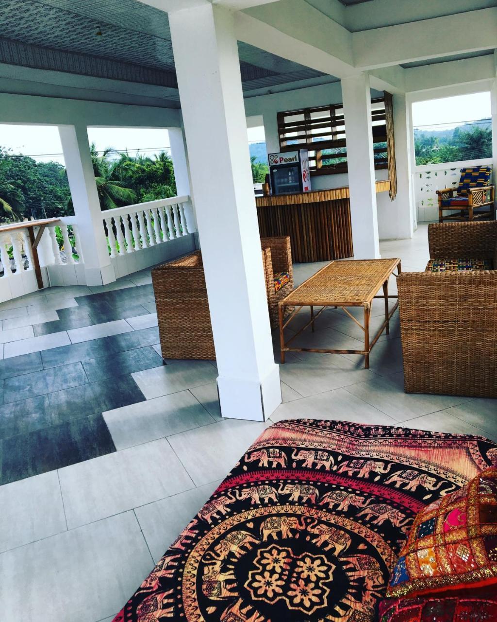 Serenity Haven Lodge Busua Exteriér fotografie