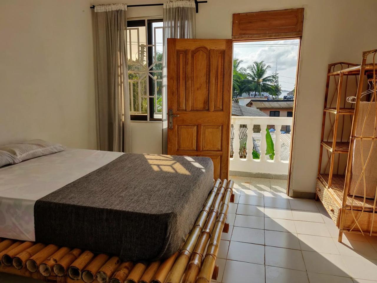 Serenity Haven Lodge Busua Exteriér fotografie