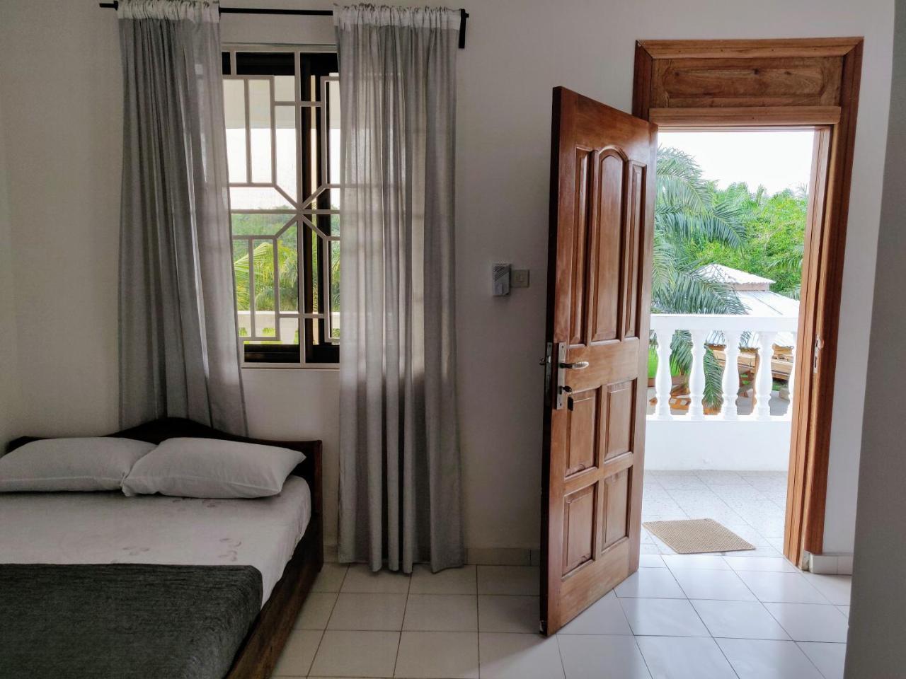 Serenity Haven Lodge Busua Exteriér fotografie