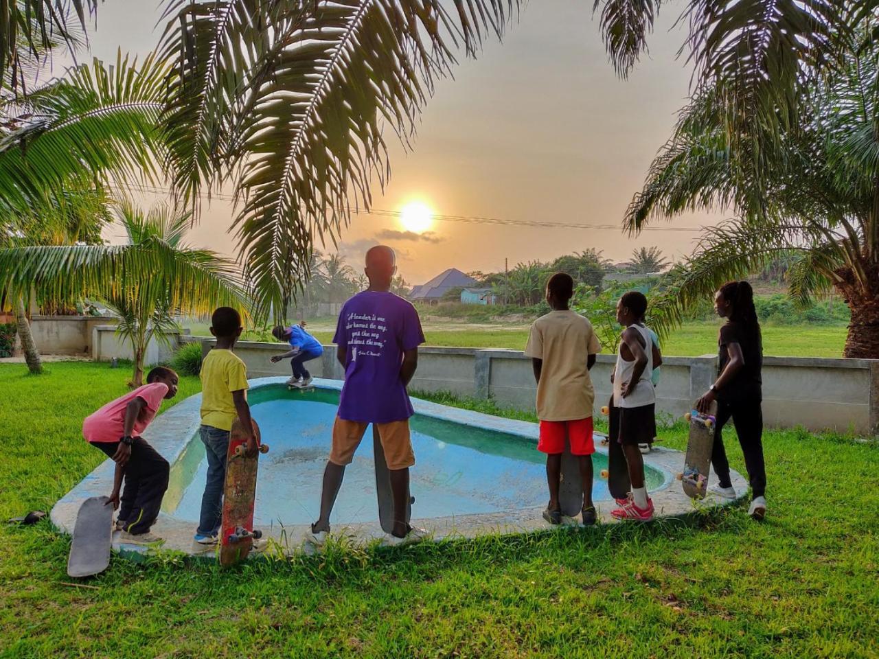 Serenity Haven Lodge Busua Exteriér fotografie
