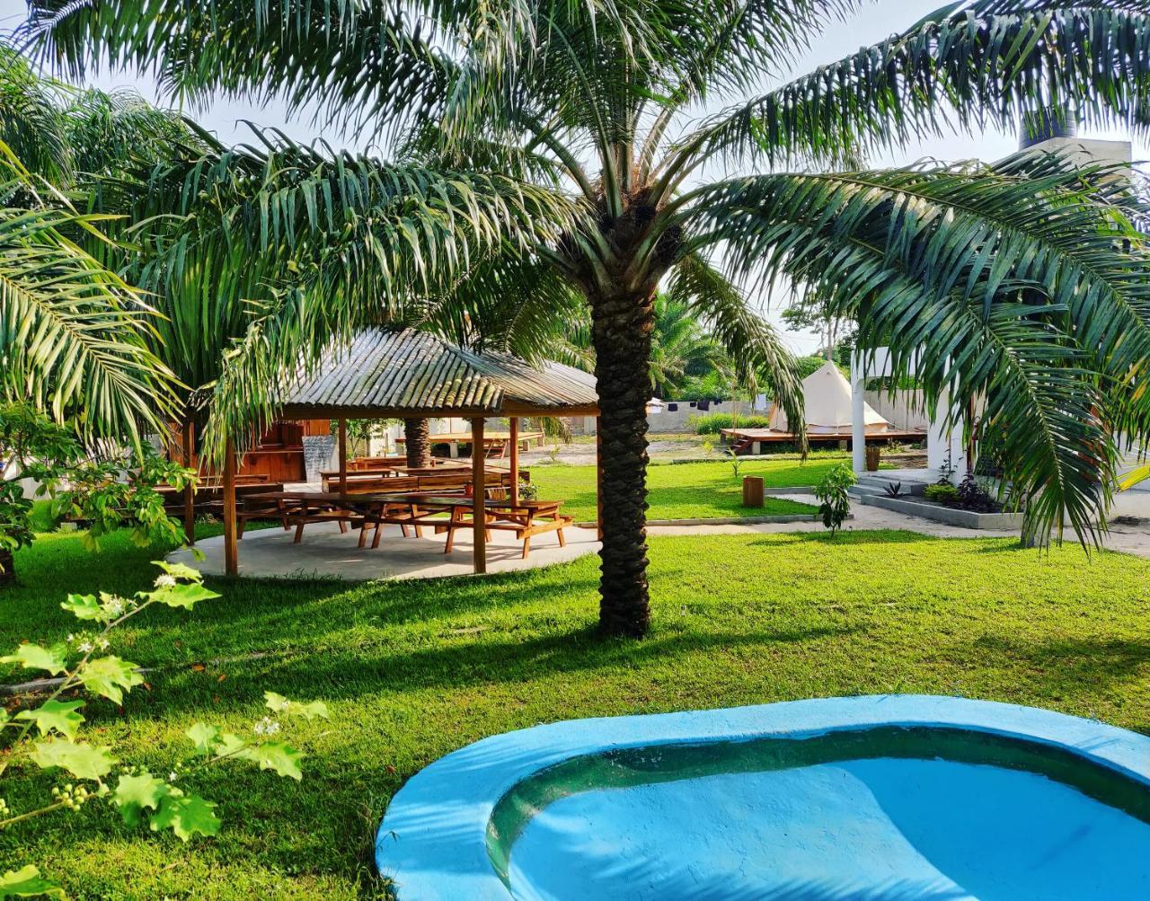 Serenity Haven Lodge Busua Exteriér fotografie